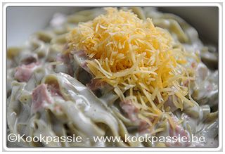 kookpassie.be - Tagiatelli met bechamel (155), gekookte beenham en champginons