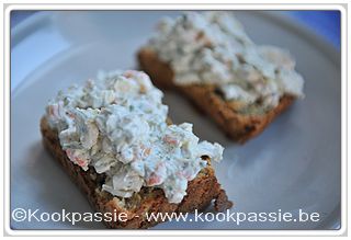 kookpassie.be - Beleg - Surimisalade Martine Lycke (1201) met Havermoutbrood met platte kaas van Edith Van Dingenen (1326)