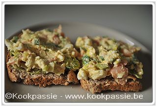 kookpassie.be - Beleg - Gerookte zalmsalade met gekookte eitjes en prei 1/2