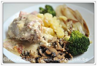 kookpassie.be - Varkensgebraad Orloff met broccoli, witloof, champignons en gekookte aardappelen