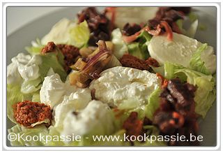 kookpassie.be - Burrata met ijsbergsla, pesto, Rode bietjes in vinaigrette (669) en komkommer (989)