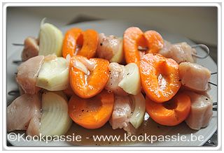 kookpassie.be - Brochettes de poulet mariné et abricots 1/2
