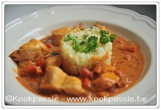 kookpassie.be - Visstoofpotje met kokosmelk en tomaten