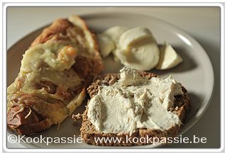 kookpassie.be - Croissant met ham en kaas (Lidl), broodje met kipsla (Lidl) en mozarella