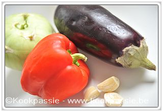 kookpassie.be - Ratatouille van koolrabi, rode paprika, aubergine en look 1/2