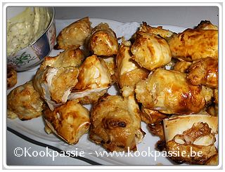 kookpassie.be - Abrikozen, geitekaas, honing, hazelnoten in een jasje van baklava bladerdeeg 1/2