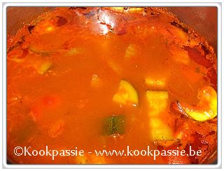kookpassie.be - Courgette, rode paprika, prei en tomaten soep