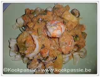 kookpassie.be - Scampi, mossel en inktvis curry met mango