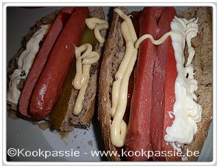 kookpassie.be - Stokbrood met worstje