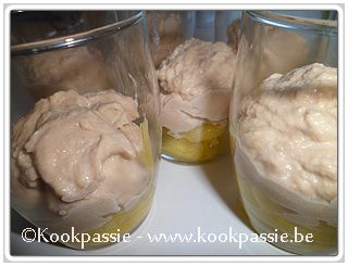 kookpassie.be - Glaasjes - Mangoblokjes met mousse van foie gras