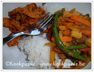 kookpassie.be - Kipgyros (Lidl), wokgroenten (Colruyt) en rijst