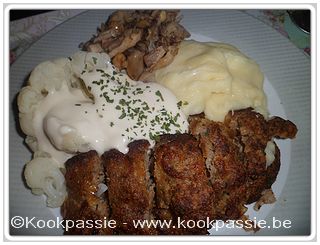 kookpassie.be - Fricandon met aardappelpuree met knolselder, bloemkool en witte saus en oesterzwammen (3 dagen)