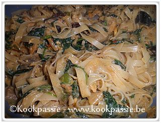 kookpassie.be - Gyros met spinazie, wokgroenten en aubergine