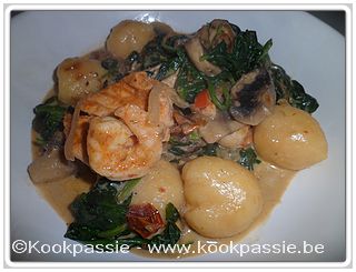 kookpassie.be - Gnocchi met zalm en scampi en spinazie à la Vapiano