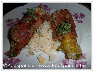 kookpassie.be - Witlof in ham met puree en rijstrestje en een botersausje van noten en peterselie