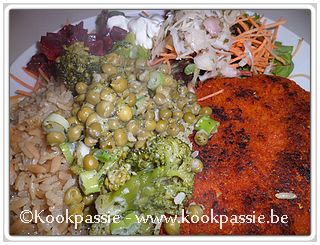 kookpassie.be - Paprikasnitzel met broccoli en erwtjes