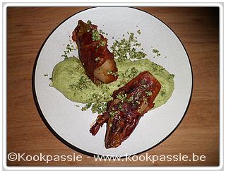 kookpassie.be - Witlof in ham met broccolipuree en een botersausje van noten en peterselie