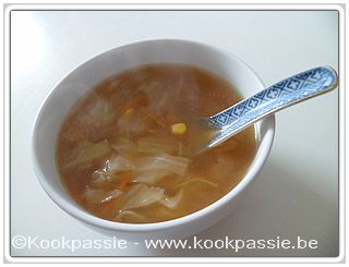 kookpassie.be - Spitskool - Thaise soep met spitskool en maïs
