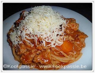 kookpassie.be - Rummo spaghetti met kippengehakt tomatensaus