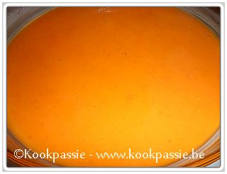 kookpassie.be - Pompoen - Pompoensoep met paprika