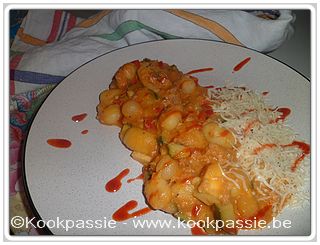 kookpassie.be - Gnocchi met tomatensaus en groenten (kleine uitjes, courgette, rode paprika, pastinaak) (2 dagen)