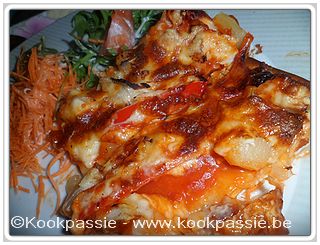 kookpassie.be - Pizza kip, rode paprika, ananas, pizzakaas en mozzarella