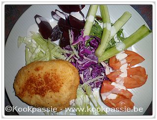 kookpassie.be - Kipburger met kaas, hesp en rauwe groenten