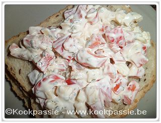 kookpassie.be - Boterham met jonge kaas, rode paprika, light mayo en griekse yoghurt