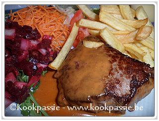 kookpassie.be - Rumsteak met rauwe groenten en frietjes