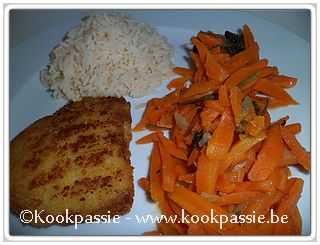kookpassie.be - Een of andere kipburger met kaas (Delhaize) met worteltjes en rijst