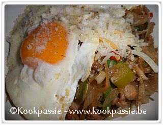 kookpassie.be - Roerbak groenten (Lidl wokmix Thai en Chinees) met kippengehakt en paardeoog