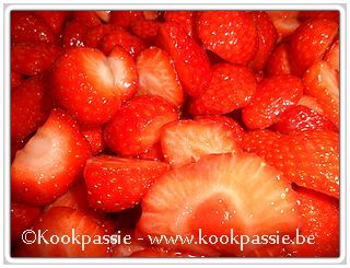 kookpassie.be - Aardbeien met poedersuiker en Cointreau