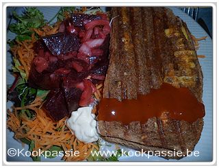 kookpassie.be - Zwarte woud croque monsieur met rauwe groenten