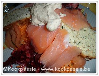 kookpassie.be - Courgettebrood met gerookte zalm en groenten