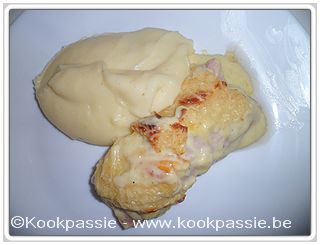 kookpassie.be - Witloof met hesp in de oven, bechamelsaus met kaas en ras el hanout en gemixte aardappelpuree 1/2