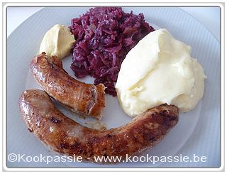 kookpassie.be - Worst met rode kool (bokaal Aldi) en puree