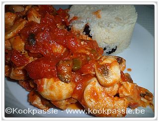 kookpassie.be - Kip - Kip met tomaat, olijven en amandelcouscous