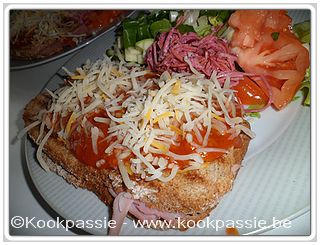 kookpassie.be - Croque Monsieur met bolognaise saus en verse groenten