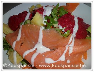 kookpassie.be - Middag : snel gerecht : sla met rest van gerookte zalm en rode bietencrème