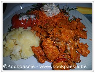 kookpassie.be - Kippengyros (Reclame Lidl) met puree en rauwe groenten