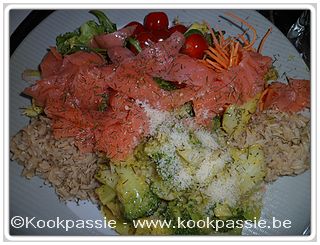 kookpassie.be - Broccoli met currysaus en chinese kool (origineel : Eiragout met broccoli en garnalen)