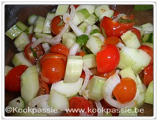 kookpassie.be - Marinated Cucumbers, Onions, and Tomatoes