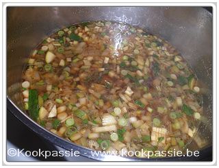 kookpassie.be - Soepje : Kippenbouillon met groenten