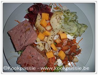 kookpassie.be - Rauwe groenten met 2 soorten pate van Aldi : met abrikoos en met zongedroogde tomaatjes