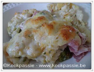 kookpassie.be - Spirelli met ham, broccoli, bechamel en mozzarella