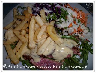 kookpassie.be - Zesrib, bearnaise, rauwe groenten en frietjes