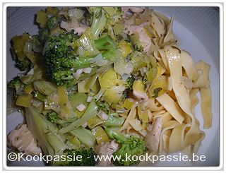 kookpassie.be - Kip met broccoli en prei